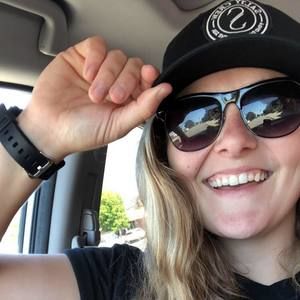 Meet your Posher, Lauren